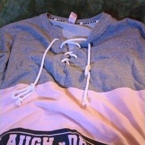 No Boundaries, Medium, 7-8, lightly used, "live, laugh, dream"